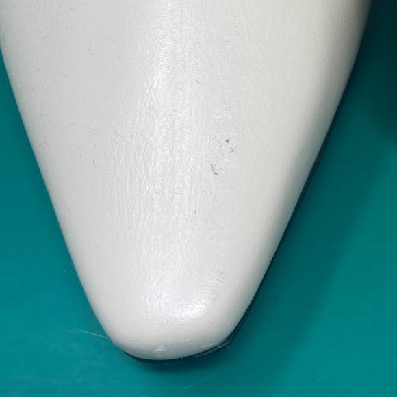 Raye | Jonathan Boot - Picture 2 of 10